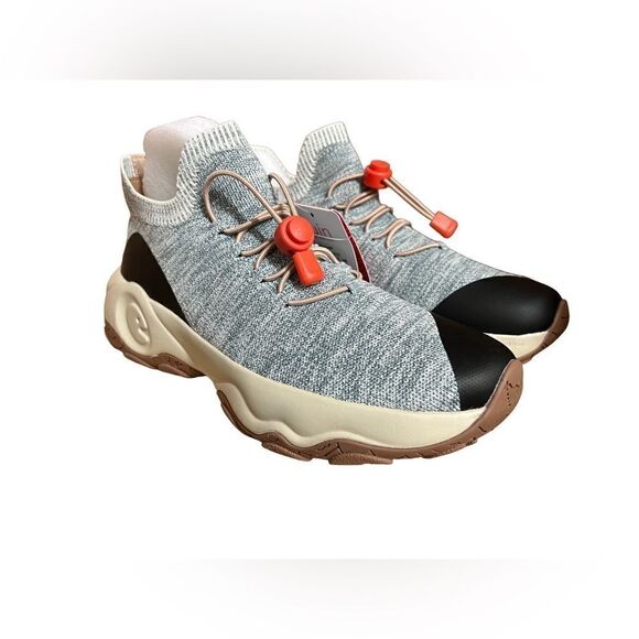 UIN Women's Walking Travel Shoes  Comfort Hiking Sneaker (Silver - Cazorla) - Picture 8 of 10